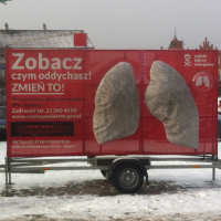 zobacz czym oddychasz, polski alarm smogowy, p�uca na rynku w niepo�omicach, www.czystepowietrze.pl
