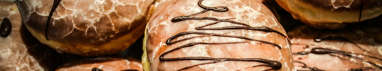 p�czki, p�czek, paczki z lukrem, p�czki z lukrow� polew�, p�czki z cukierni
